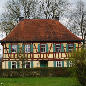 Pfarrhaus Weißenbrunn vorm Wald